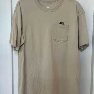 Nike Men's Beige Short Sleeve Tee